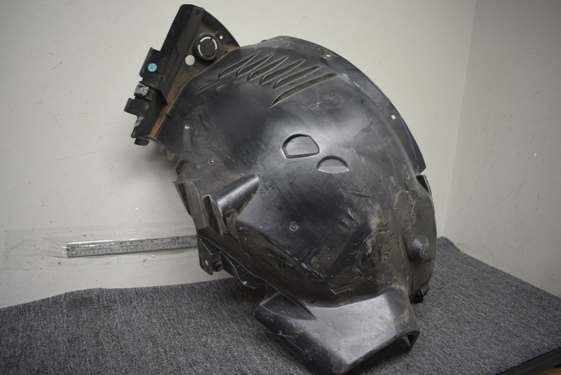 2011-2014 MERCEDES BENZ C300 FENDER LINER FACTORY OEM
