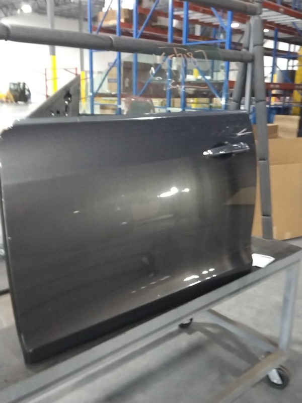 Used Door Assembly Front fits: 2015 Maserati GHIBLIGrade A