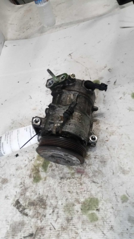 2022 Cadillac CT4 A/C Compressor OEM 84441372 Used 72K Miles Red