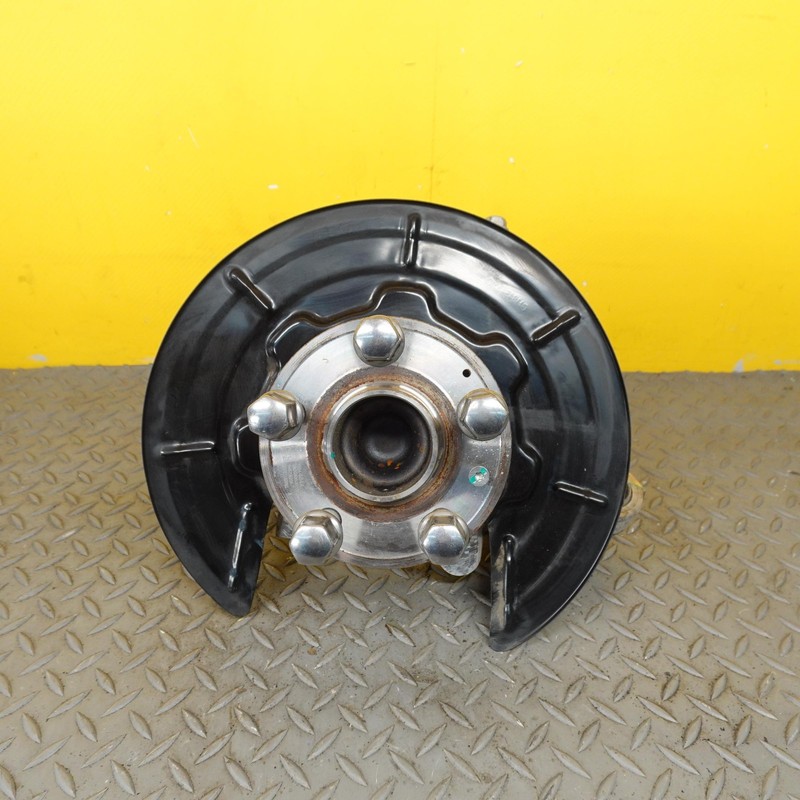 2021-2024 BUICK ENVISION REAR RIGHT SIDE SPINDLE KNUCKLE & HUB OEM 84492205