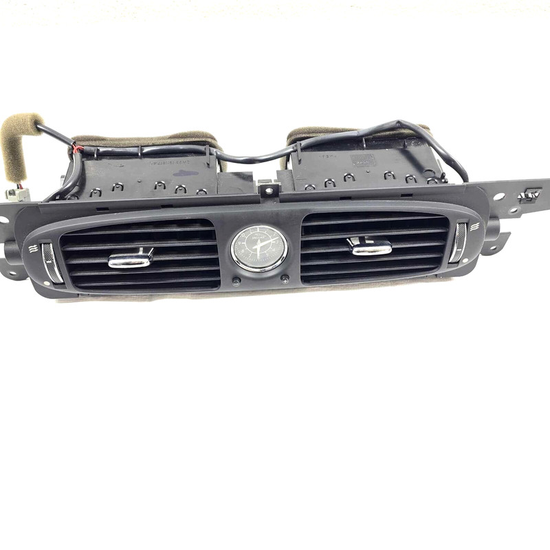 2004 Jaguar XJ8 Front Center Dash A/C Dual Air Vent W/ Clock P/N 2W9319K617AC