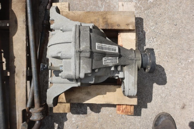 2016-2023 Dodge Durango OEM 3.27 Rear Differential Carrier Assembly 68378939