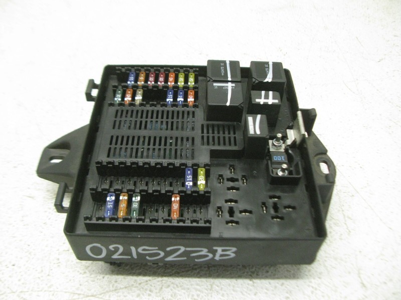 10-12 JAGUAR X351 XJ XJL ENGINE FUSE RELAY CENTER JUNCTION BOX OEM 021523B