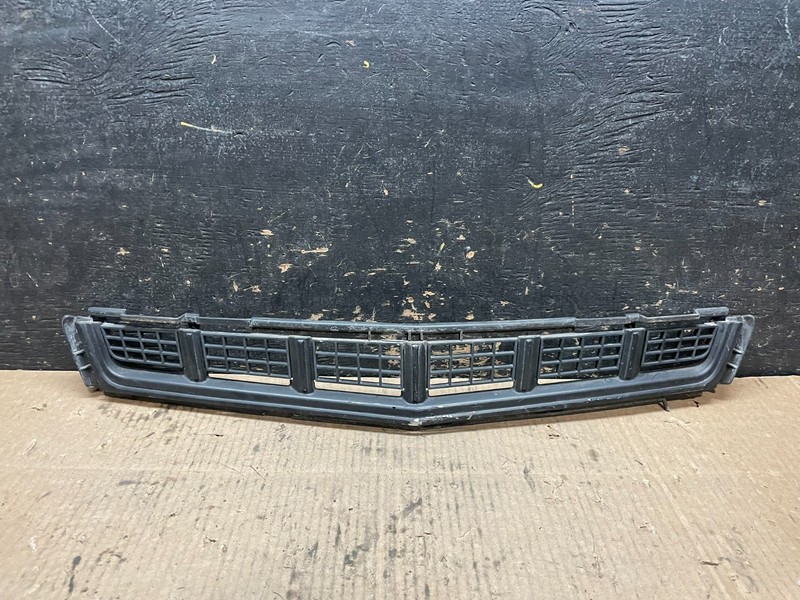 2012 to 2014 Cadillac CTS Front Lower Grill Grille OEM Y1293 DG