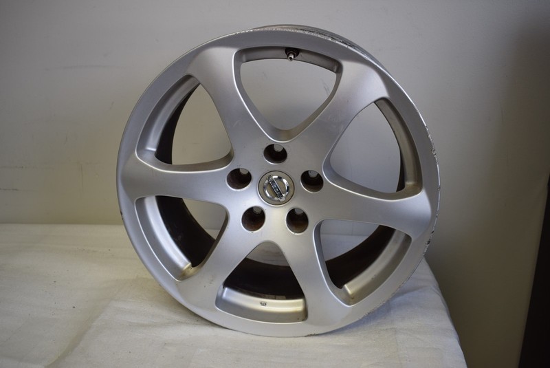 GENUINE NISSAN 17'' INCH 7.5JX17 FRONT WHEEL RIM FACTORY OEM