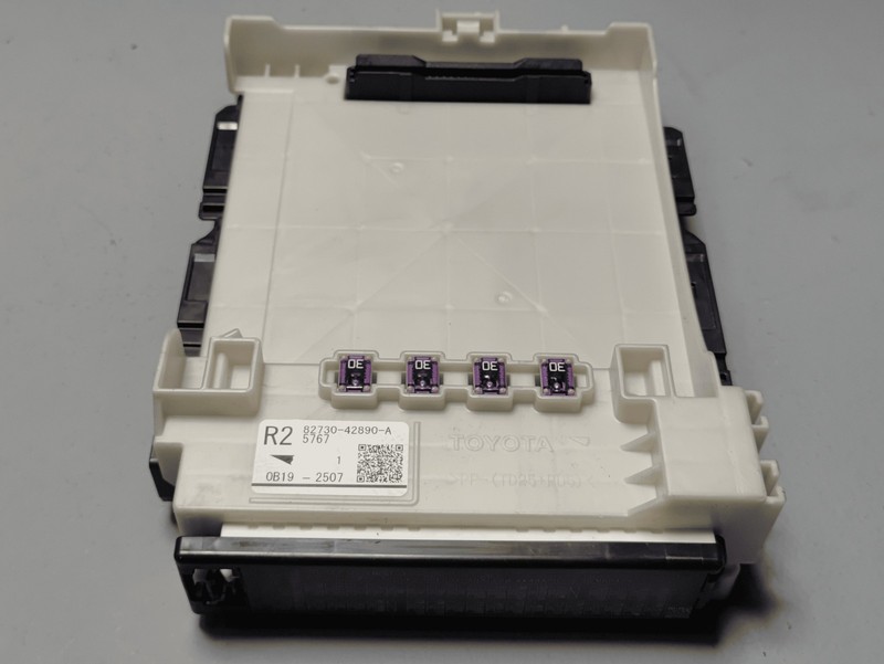 2019-25 Toyota RAV4 Hybrid Fuse Relay Junction Block Body Control Module BCM OEM