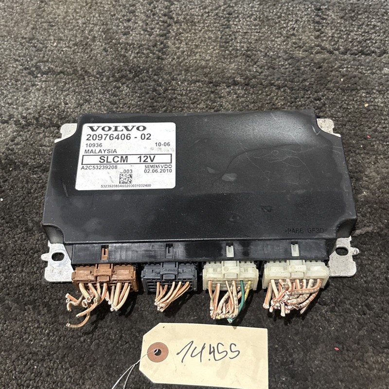 VOLVO VNL CHASSIS CONTROL MODULE SLCM - P/N: 20976406-02