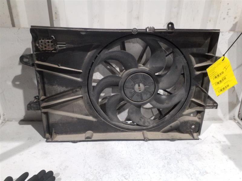 2010-2017 Chevy EQUINOX Radiator Fan Motor Fan Assembly 2.4L