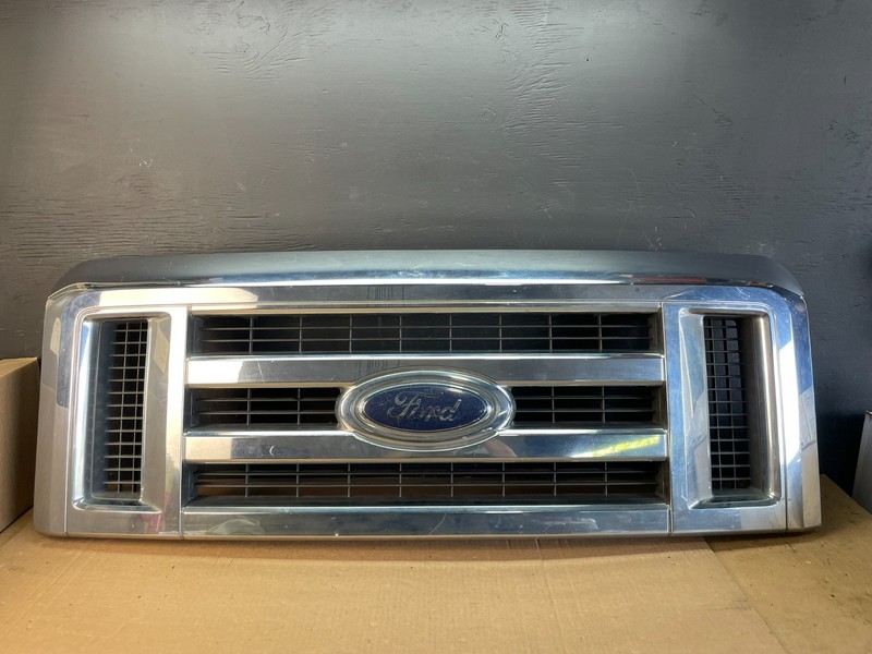 2008 to 2014 Ford Econoline E150 E250 Front Upper Chrome Grill Grille AD0252 DG
