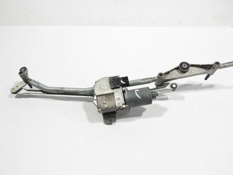 13-19 Mercedes SL550 R231 2013 Front Windshield Wiper Linkage W/ Motor ;