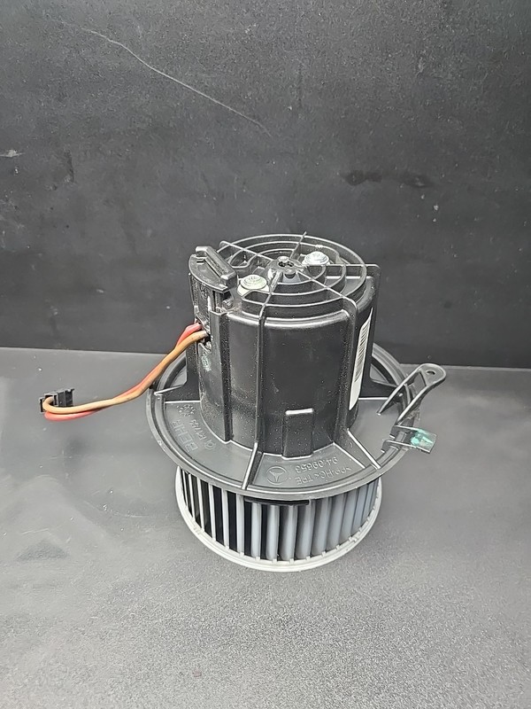 AC A/C AIR CONDITIONER HEATER BLOWER MERCEDES W204 E350 W218 W212 E63 CLS63 OEM