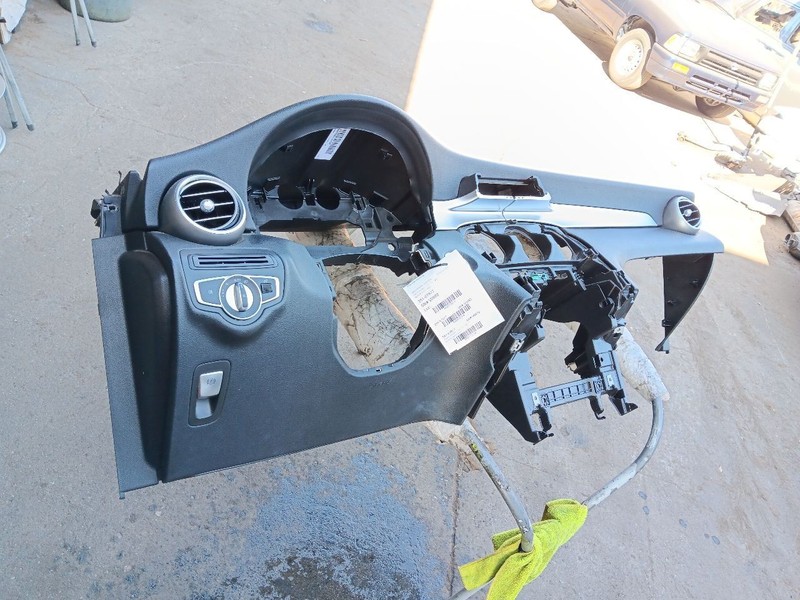 16-19 Mercedes GLC300 X253 Front Dashboard Dash Panel Assembly Black