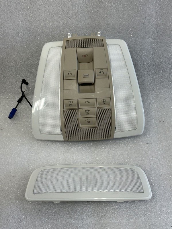 2012 2013 2014 MERCEDES E350 E550 C207 ROOF CONSOLE DOME LIGHT LAMP ALMOND BEIGE