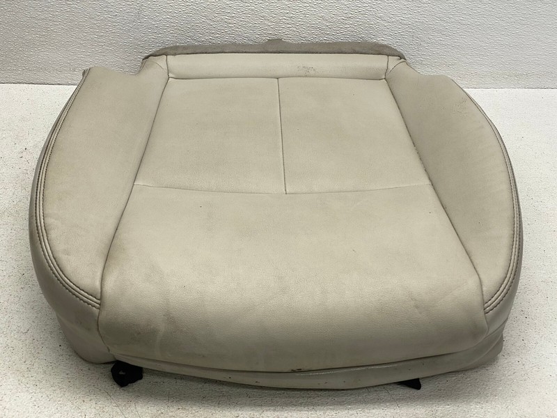 2014-2017 INFINITI Q50 FRONT RIGHT PASSENGER SIDE LOWER SEAT CUSHION OEM LOT674