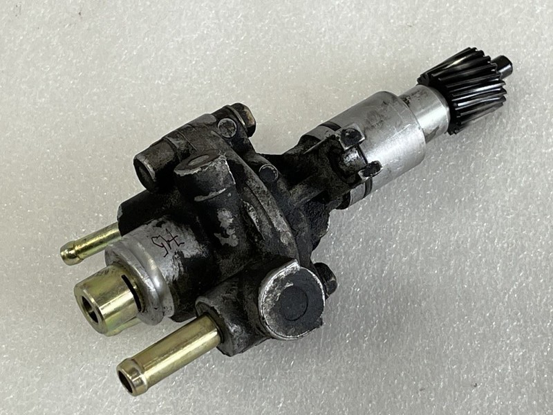 1999 MITSUBISHI MONTERO SPORT AUTOMATIC TRANSMISSION SPEED SENSOR 3.0L 4x2