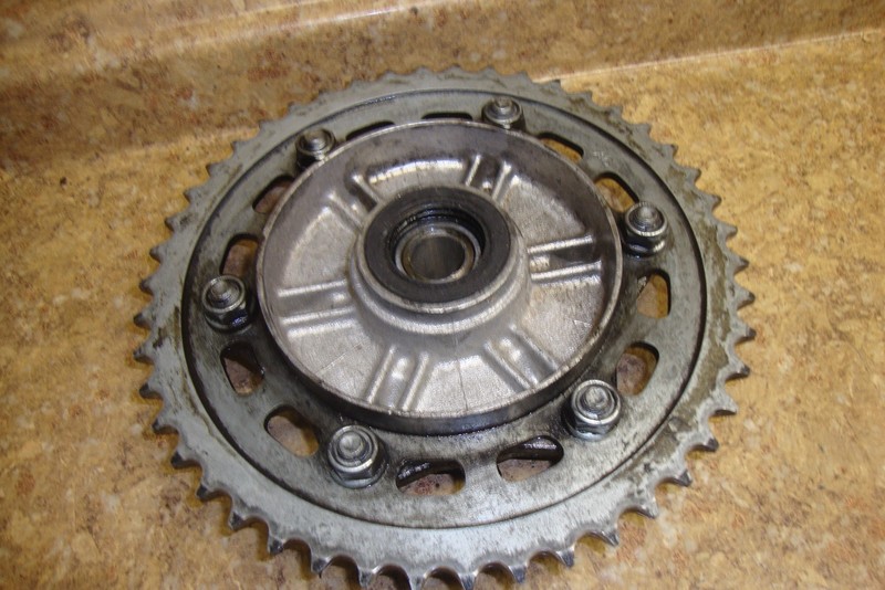 2002 Honda CBR600F4 CBR 600 F4 CBR600 Rear Back Sprocket Gear 46T 46 T Cush L5