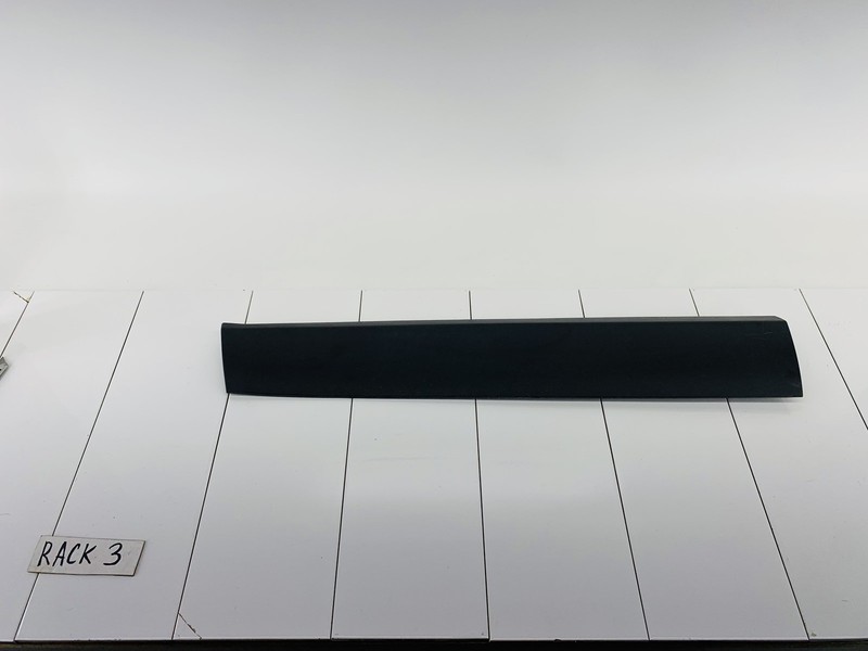 15-23 JEEP RENEGADE FRONT LEFT DRIVER SIDE DOOR PANEL LOWER MOLDING COVER OEM