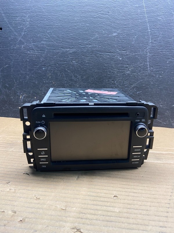 2013 to 2017 Chevrolet Traverse Am Fm Cd Player Radio Screen Display AE2546 DG