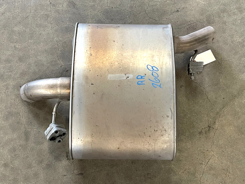 ⭐2013-2020 LAND ROVER RANGE ROVER REAR RIGHT EXHAUST MUFFLER PIPE OEM LOT2608