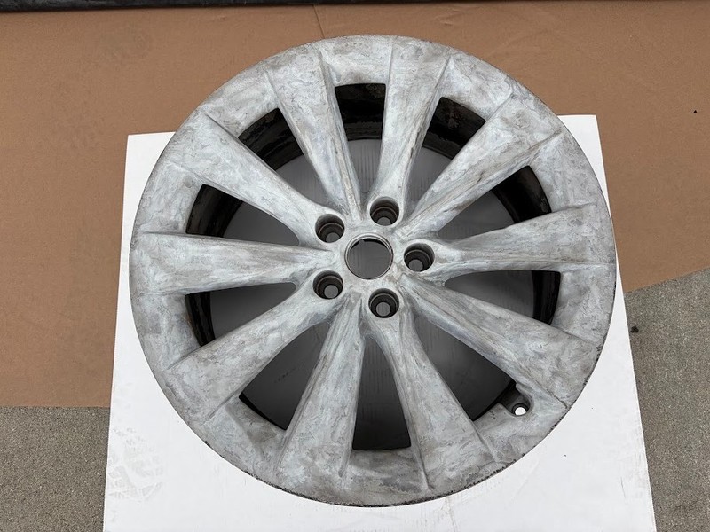 ✅ 2016-2020 Tesla Model X 20" FrontWheel 1027244-00-A OEM