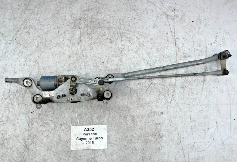 ✅11-18 OEM Porsche Cayenne 958 Front Windshield Wiper Linkage Arm Motor Assembly