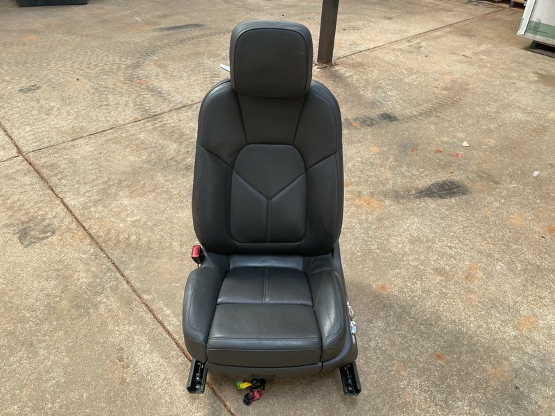 2015-2018 PORSCHE MACAN 95B FRONT LEFT DRIVER SEAT HEATED COOLED DARK BROWN MEM