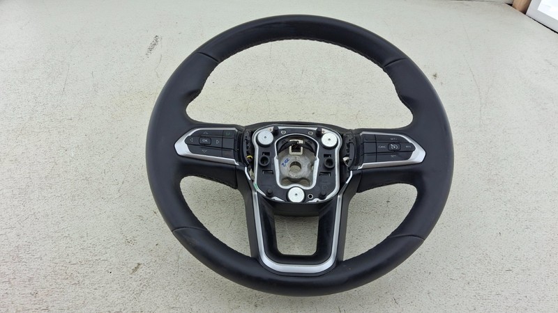 2022 - 2024 JEEP COMPASS BLACK STEERING WHEEL OEM