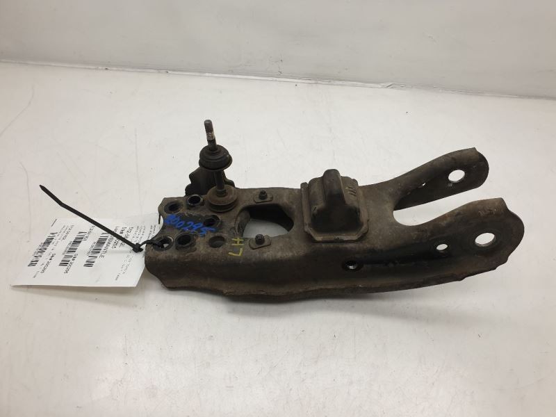 89-95 TOYOTA PICKUP 2.4L RWD MT DRIVER SIDE FRONT LOWER CONTROL ARM