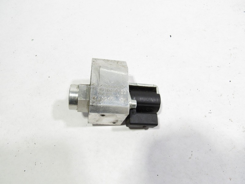 McLaren 650S 2016 Hydraulic Oil Valve Solenoid Block 15 - 17 ;:Y