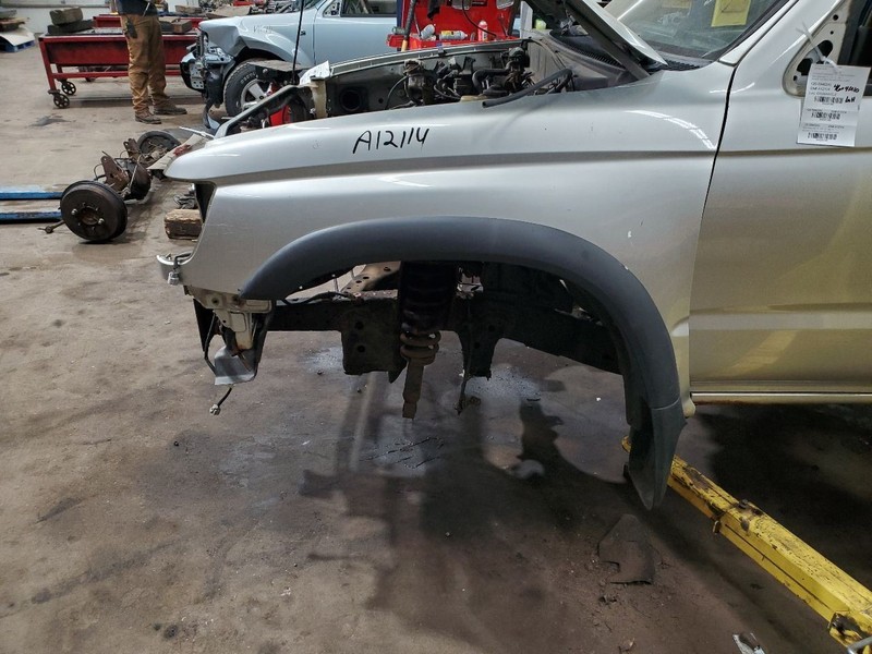Driver Left Fender With Fender Flare Small Fits 96-02 4 RUNNER 297379