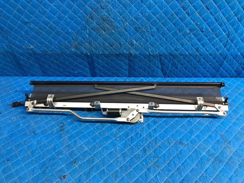 06-11 Mercedes W219 CLS500 Rear Window Sun Shade Roller Blind Cover OEM