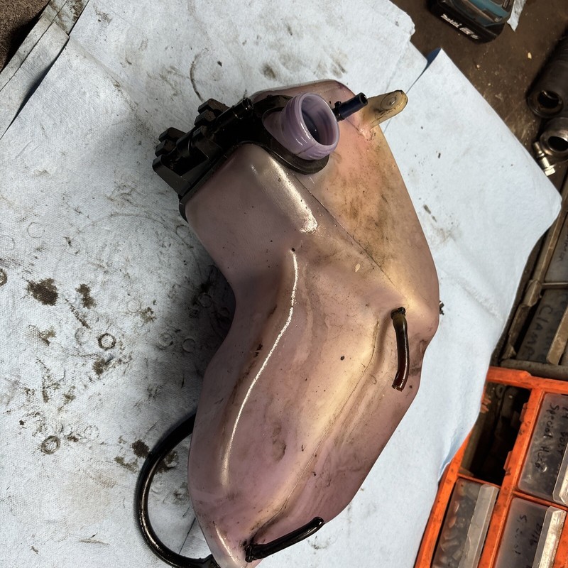 1994 YAMAHA WR III Wave Runner 3 650 700 Jet Ski Oil Reservoir Tank Good