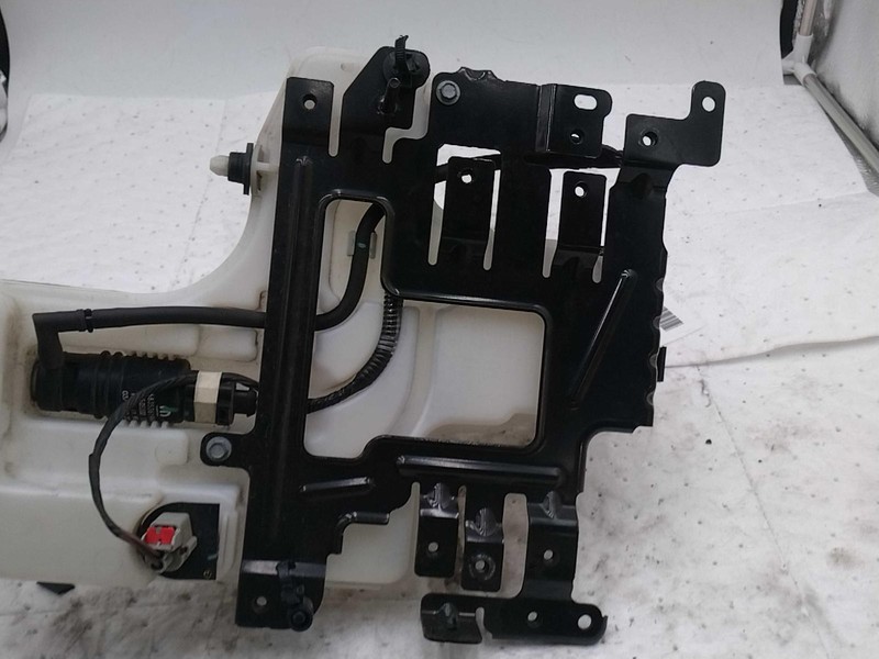 2018 Jeep Wrangler Washer Fluid Reservoir OEM Red 3.6L 68310928AA 68382597AA