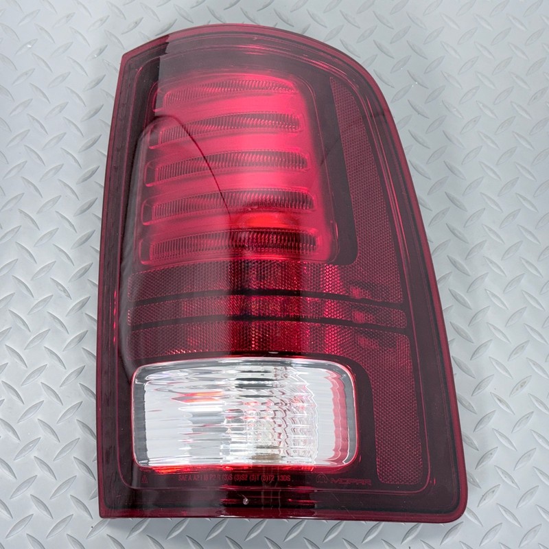 ✅ 13-24 RAM 1500 Classic 2500 3500 OEM RIGHT TAIL STOP BACKUP LAMP TAILLIGHT RH