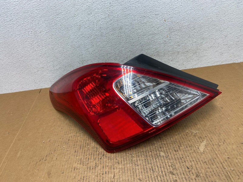 2012-2019 Nissan Versa Sedan Left Driver LH Side Tail Light Oem AE1527 LK