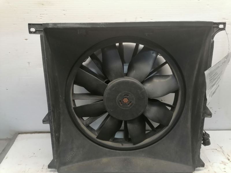 Radiator Fan Motor Fan Assembly Behind Condenser Fits 96-00 BMW Z3 1405237