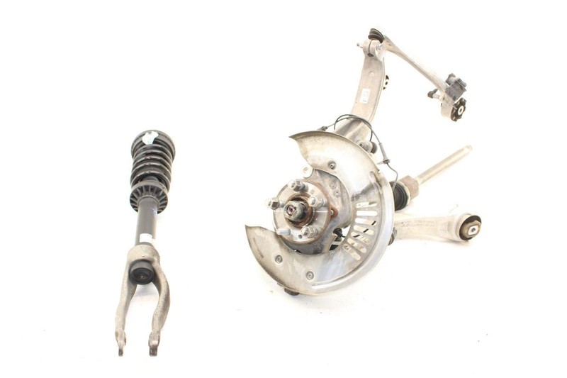 Passenger Right Front Suspension Assembly with Axle Shaft Fits 17-19 F-PACE