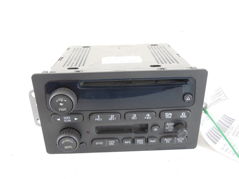 2004 2005 GMC Envoy AM FM Radio CD Disc Cassette Player Receiver OEM