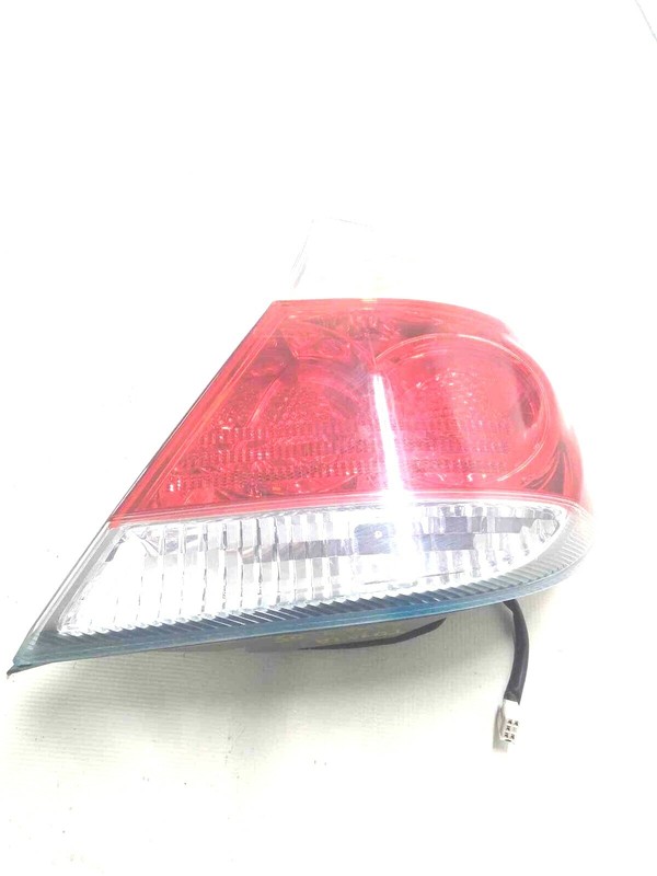 2005 toyota camry rh passenger tail light lamp assembly oem 8155006210