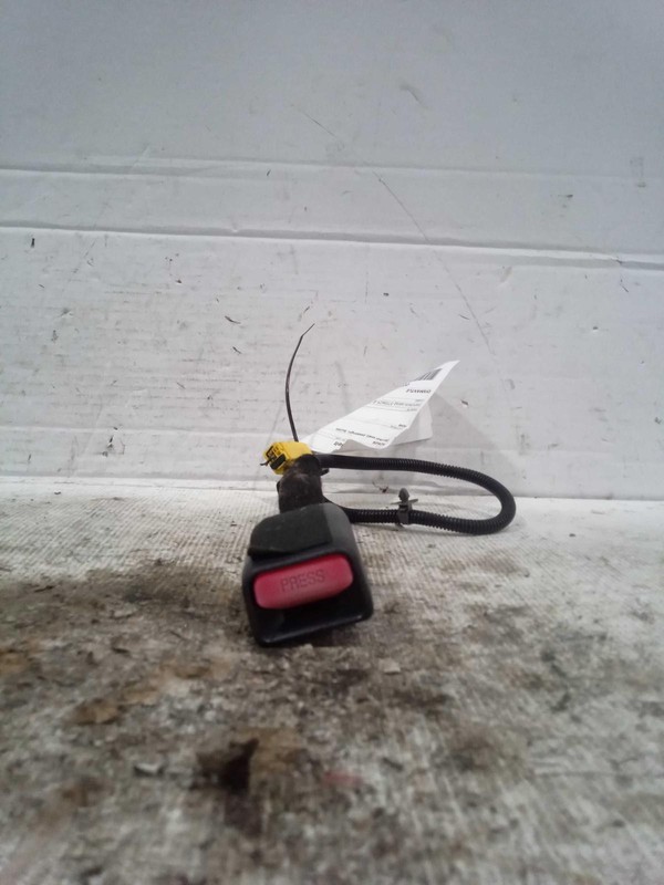 2013 KIA Sorento Seat Belt Buckle White 551373 127K Miles Used Parts