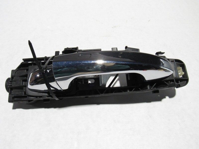 Mercedes S550 C217 2015 Front Left Driver Door Exterior Handle Bracket 14-17 *