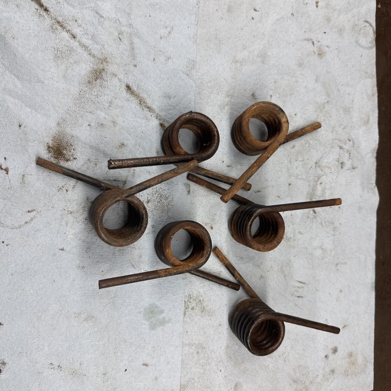 1975 - 1978 Ski-Doo Alpine 640 Vintage Snowmobile bogey wheel suspension Springs