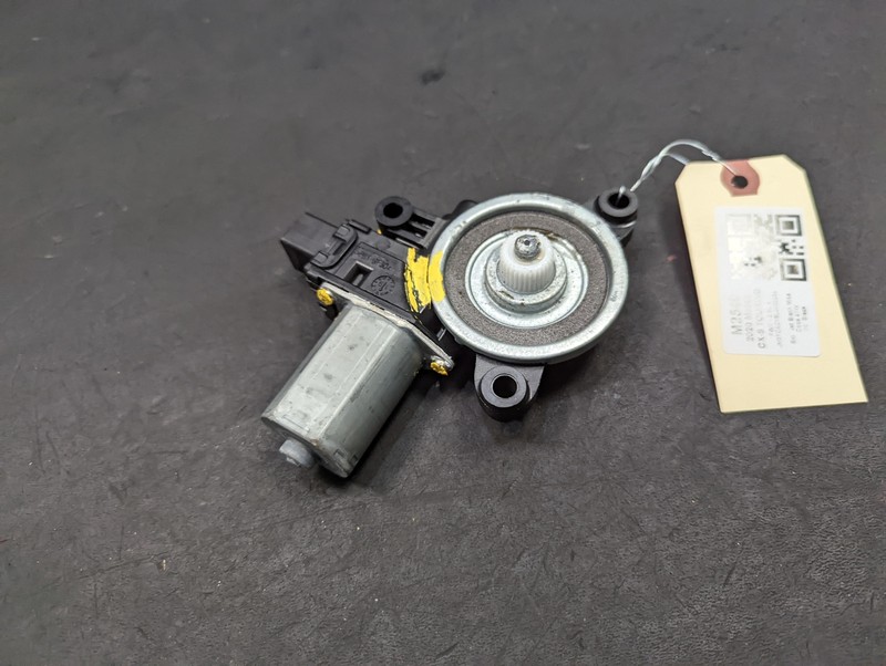 Rear Right Door Window Regulator Motor 2020 Mazda CX-9 B45C-58-58X 2016 - 2021
