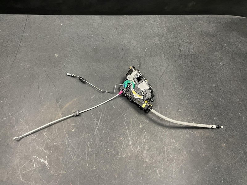 Rear Right Door Lock Latch 2018 Mercedes GLS 550 0997301435 2017 2019