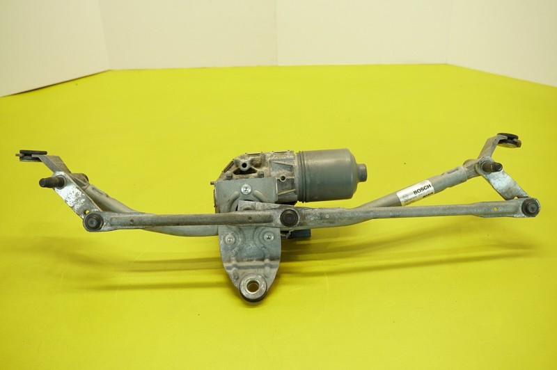 🔅2011-2017 OEM.BMW X3.WINDSHIELD WIPER MOTOR LINKAGE WINDOW CLEANER FRONT