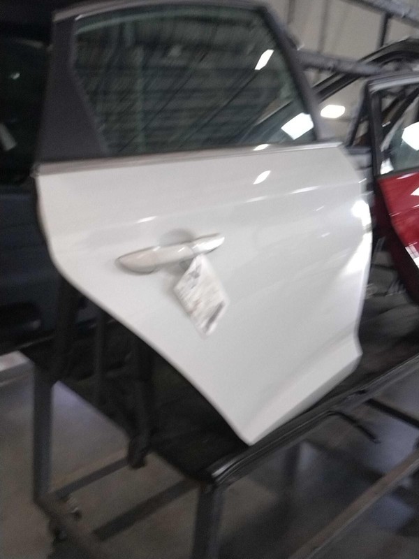 2019 Hyundai Sonata Rear Right Door White OEM 663260 51000 Miles Used