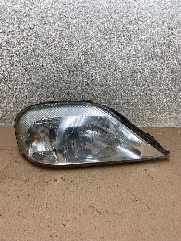 2000 to 2005 Mercury Sable Right Passenger Side Halogen Headlight OEM AA0429 DW