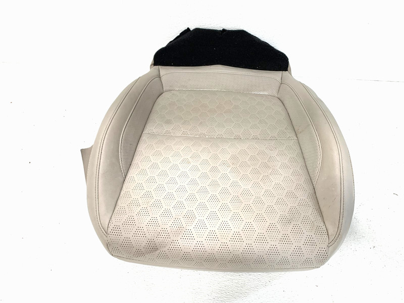 21-23 KIA SELTOS FRONT RIGHT LOWER SEAT CUSHION COVER OEM #A0.22