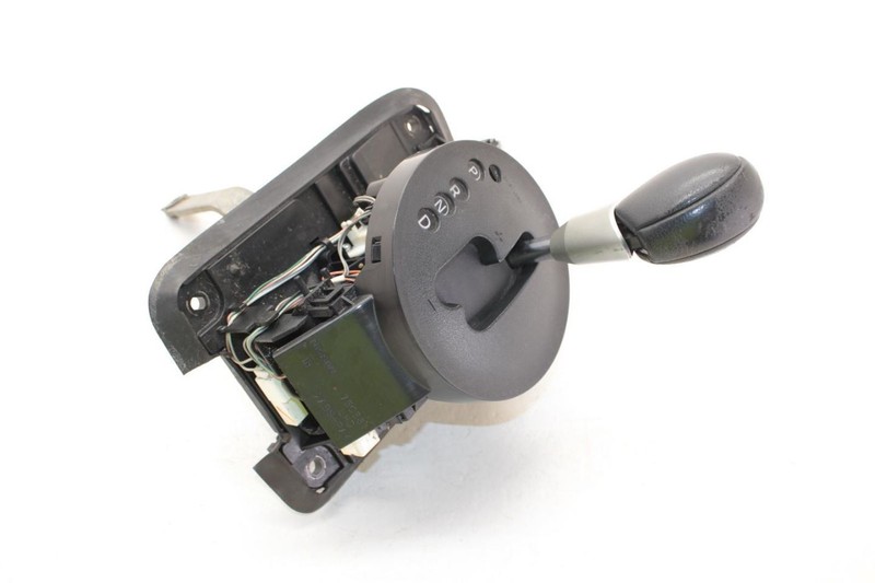 09-20 Nissan 370Z Coupe Automatic Transmission Gear Shifter Assembly