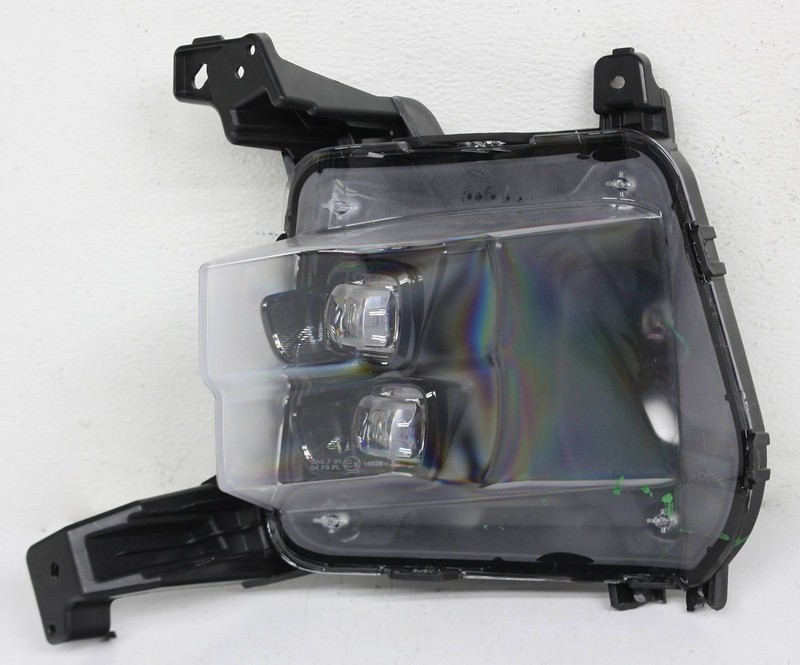 OEM Left Driver Side LED Fog Lamp For 2021-2024 KIA K5 92201-L2100, Tab Missing